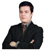 Dr. Elton Gonçalves - Clinica Médica da Foz